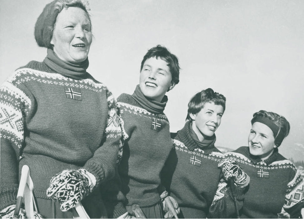 1956 The Norwegian women's team in alpine skiing wearing the Cortina sweater designed by Bitten.